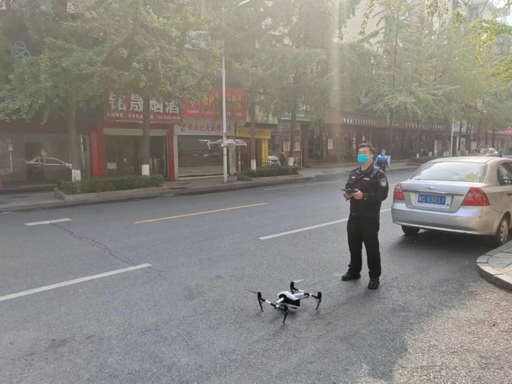 无人机加入战疫